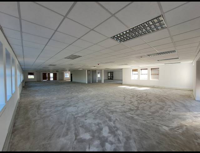 1,575M² OFFICE TO LET IN ILLOVO